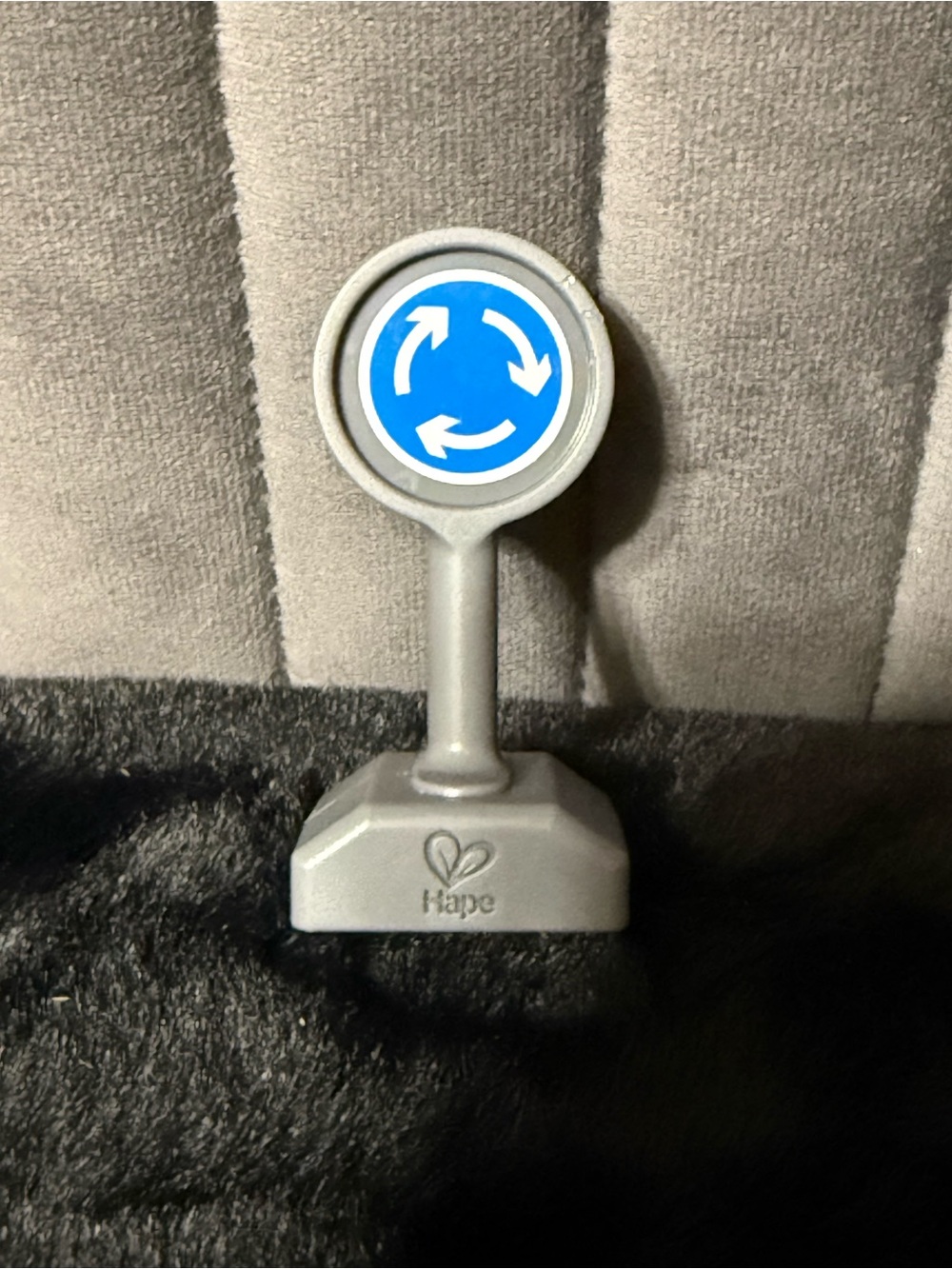 💙5/$22- Hape Toy Road Sign - Blue Roundabout Traffic Sign
